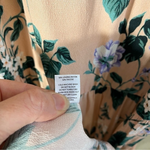 KIVARI Jemima Floral Long Sleeve Midi Dress - Picture 10 of 11